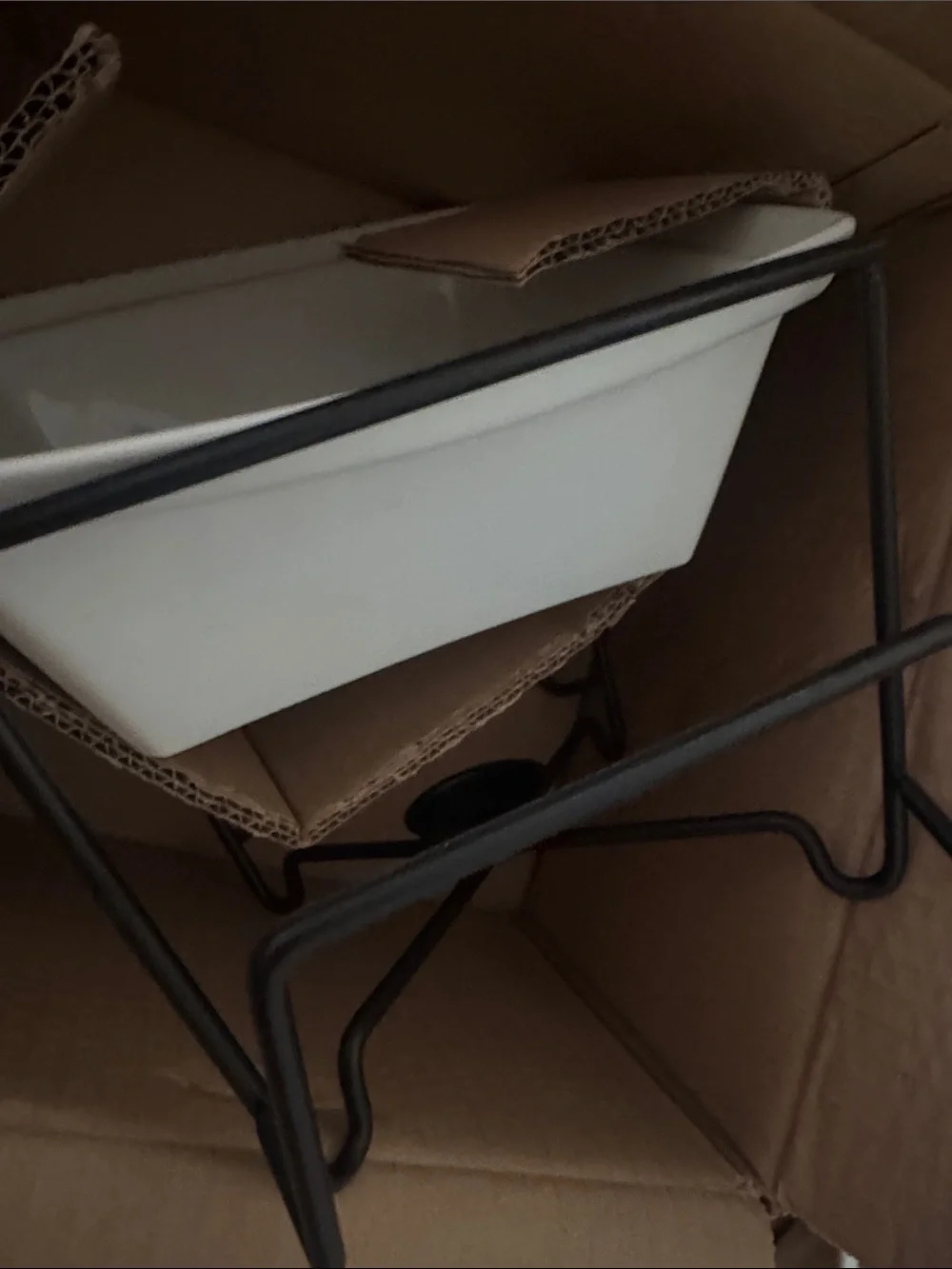 Living home kitchen serving food warmer, 2 quart black base & lid